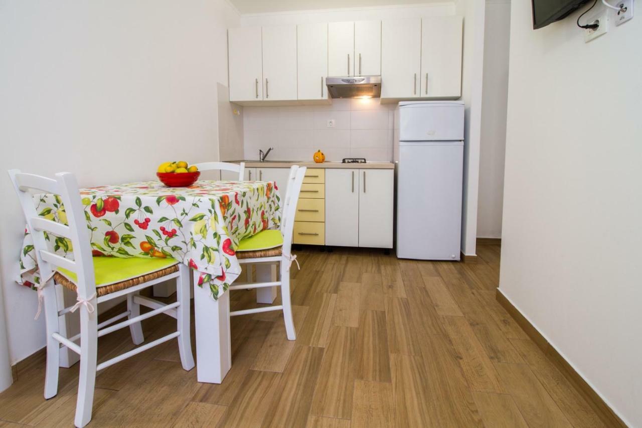 Studio Apartment Zeljka Pula Exterior photo